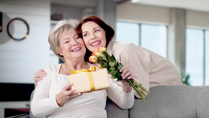 Tặng quà gì cho phụ nữ lớn tuổi tốt cho sức khỏe?